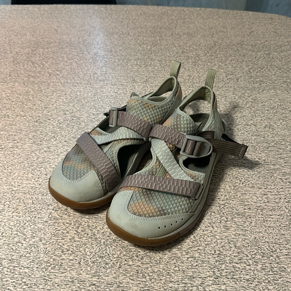 Chaco Odyssey Sandals Size 7